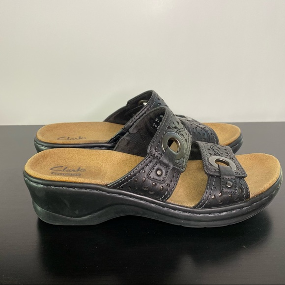 clarks sandals womens black